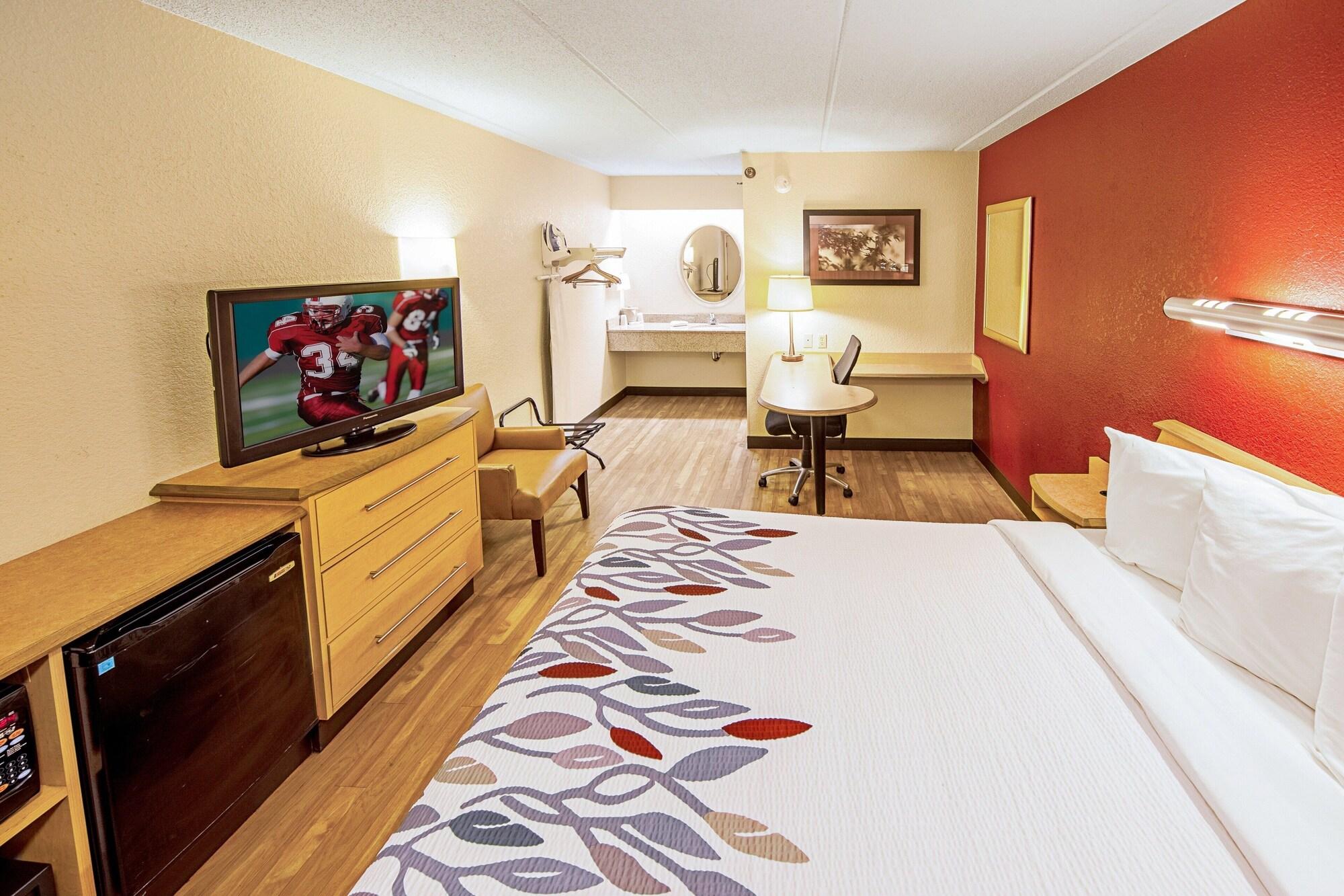 Red Roof Inn Akron Extérieur photo