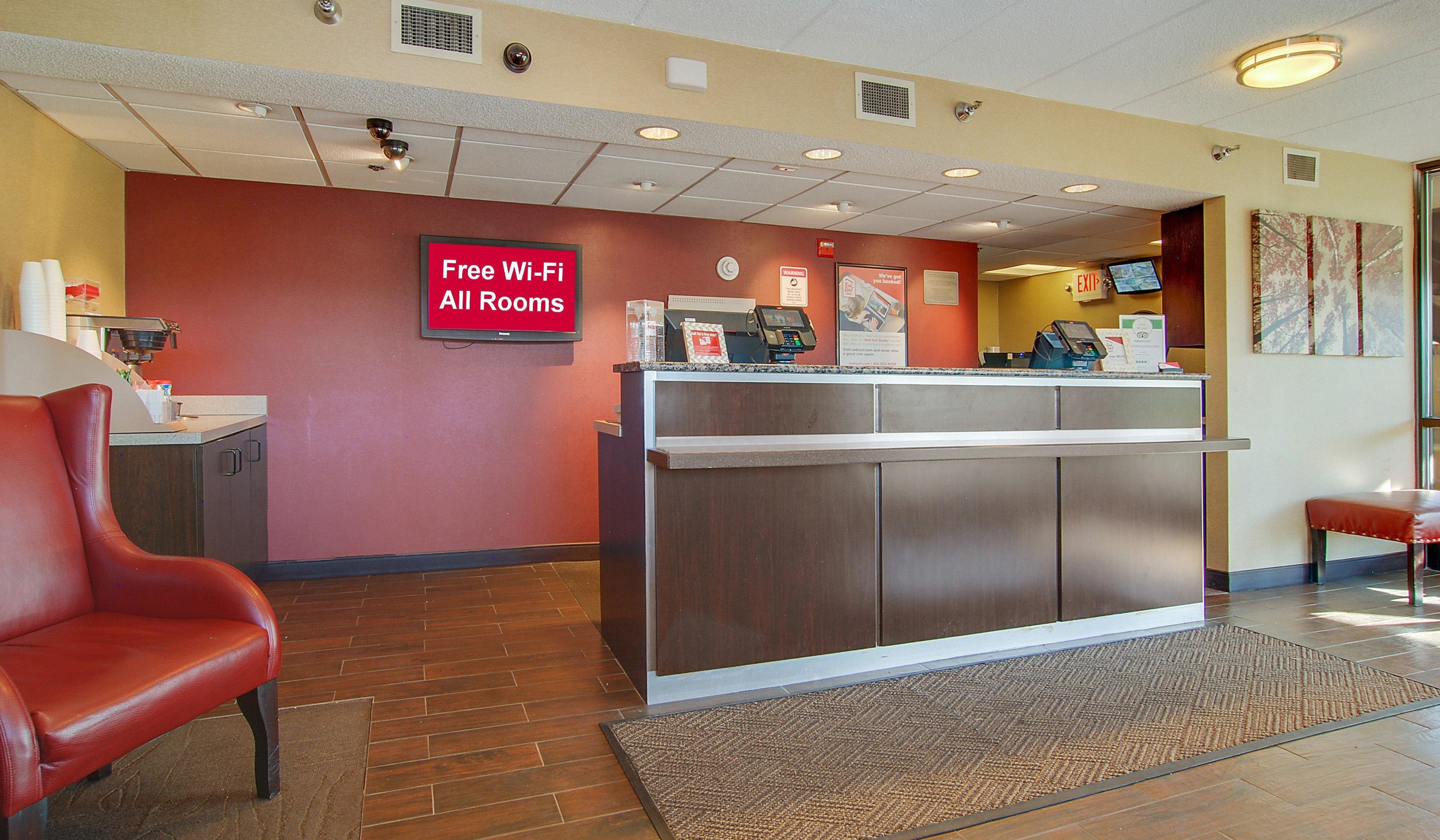 Red Roof Inn Akron Extérieur photo